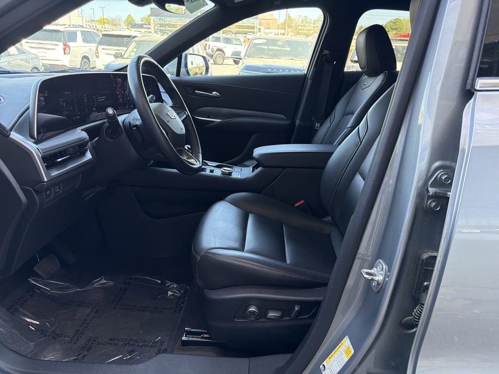 Certified 2025 Cadillac XT4 Premium Luxury image 13