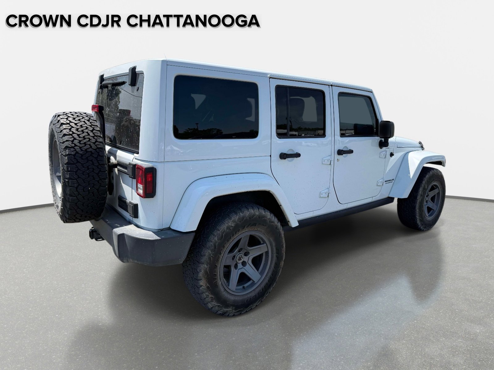 Used 2016 Jeep Wrangler Unlimited Rubicon w/ Max Tow Package AWD/4WD image 5