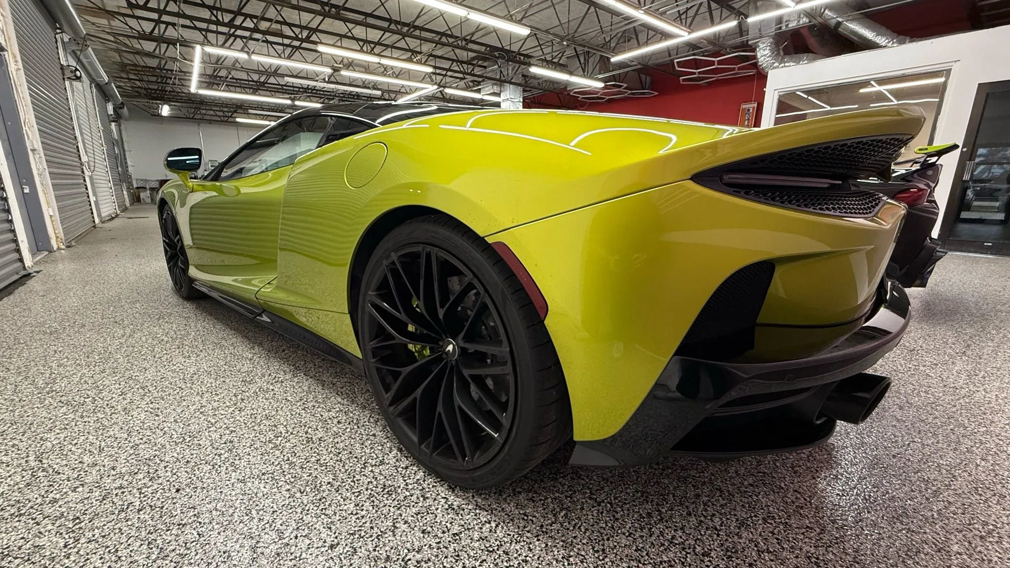 Used 2023 McLaren GT image 4