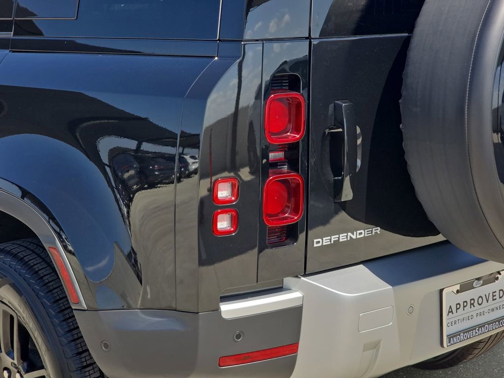 Certified 2024 Land Rover Defender 110 S AWD/4WD image 34
