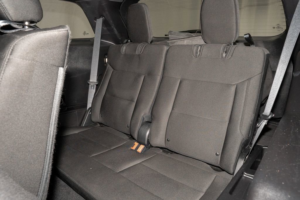 Used 2020 Ford Explorer XLT w/ Comfort Package image 9