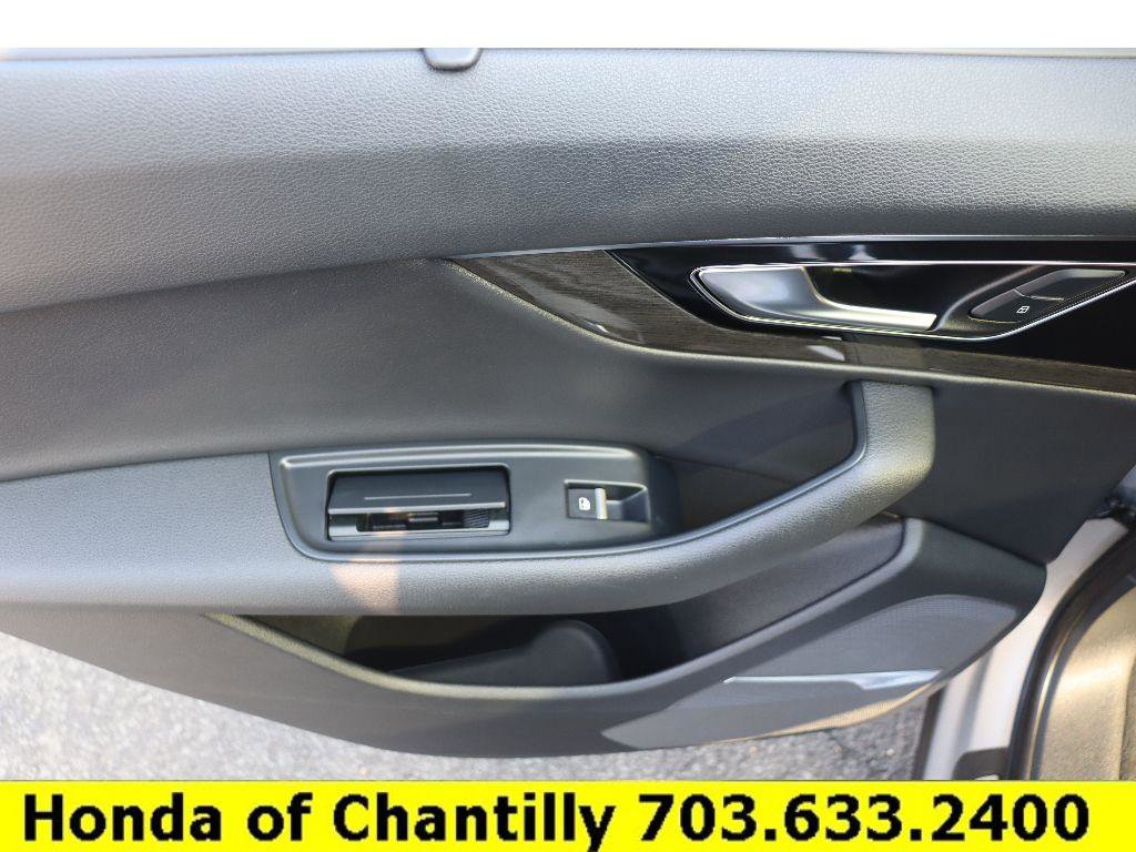 Used 2018 Audi Q7 3.0T Prestige image 21