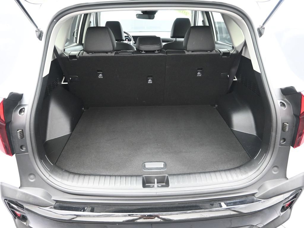 Certified 2024 Kia Seltos X-Line image 21