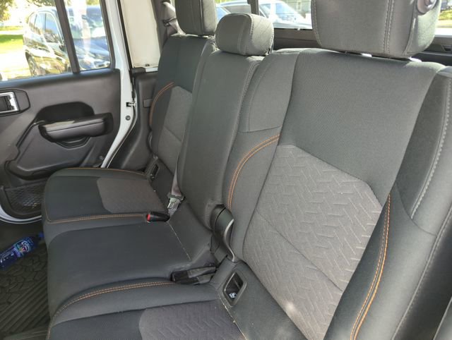 Used 2021 Jeep Gladiator Mojave image 18