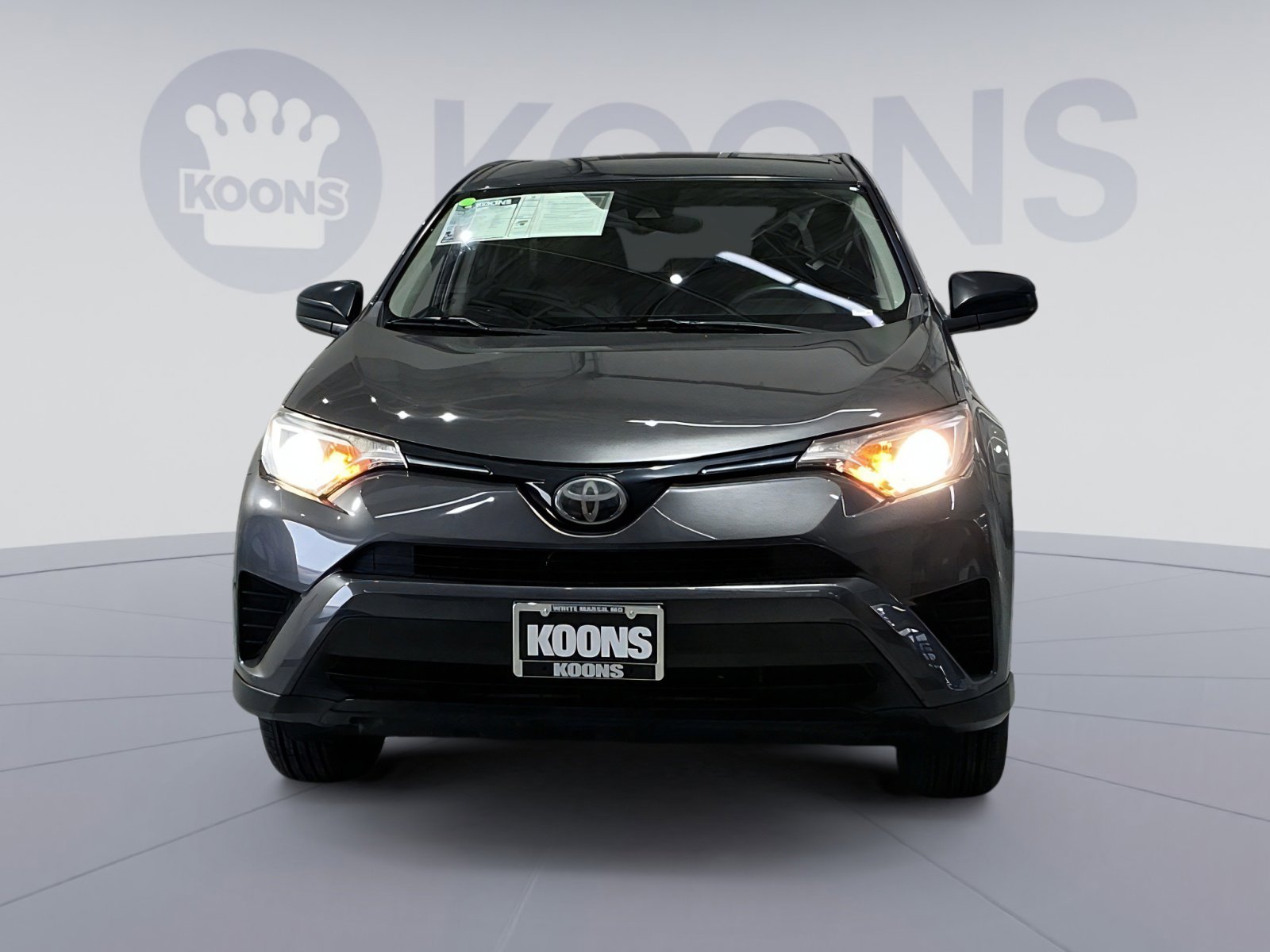 Used 2018 Toyota RAV4 LE image 19