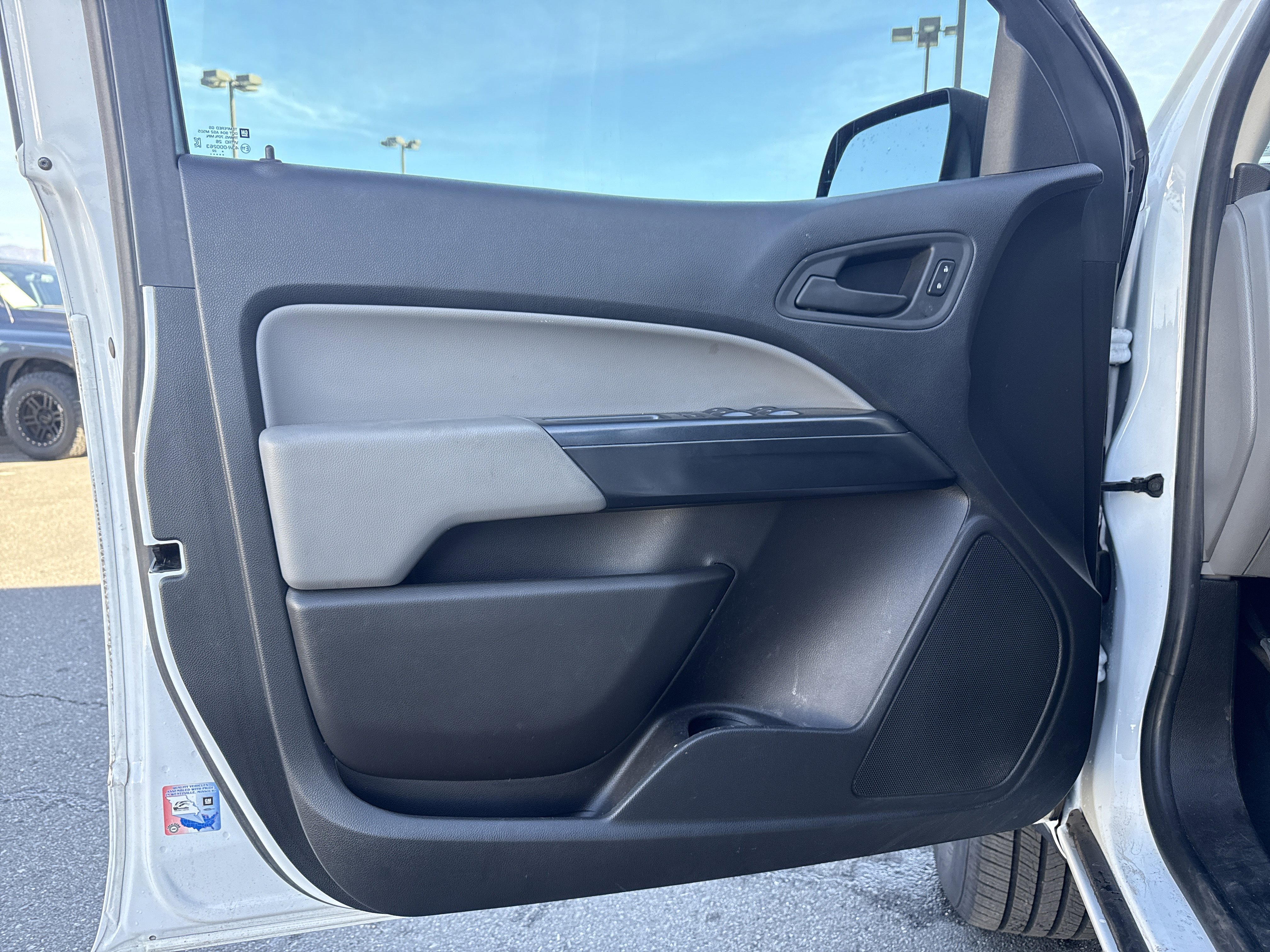 Used 2022 GMC Canyon Elevation Standard image 12