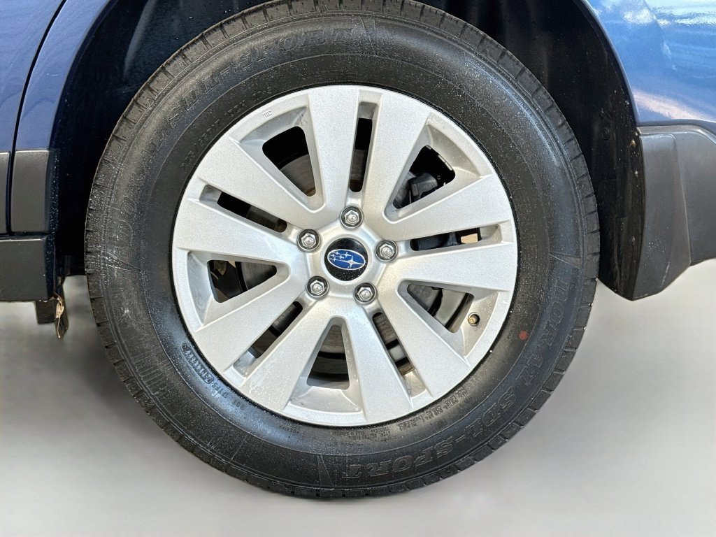 Used 2019 Subaru Outback 2.5i AWD/4WD image 35