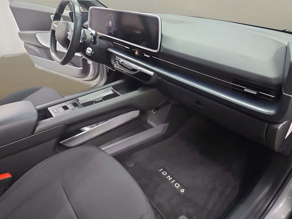 Used 2024 Hyundai Ioniq 6 SE RWD image 19
