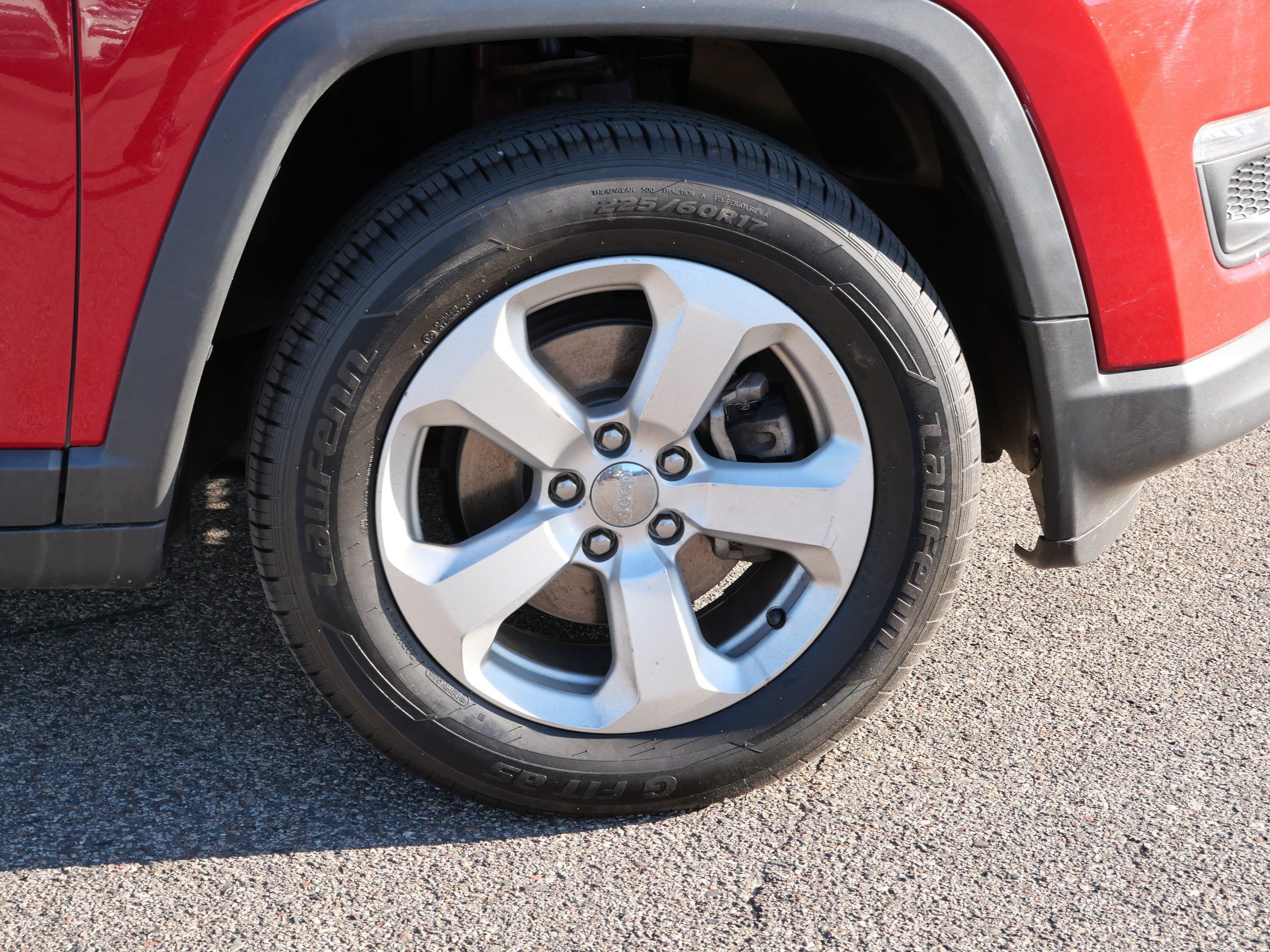 Used 2017 Jeep Compass Latitude AWD/4WD image 15