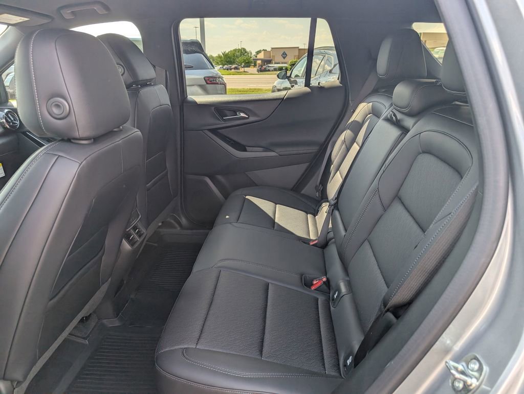 New 2026 Chevrolet Equinox LT FWD image 9