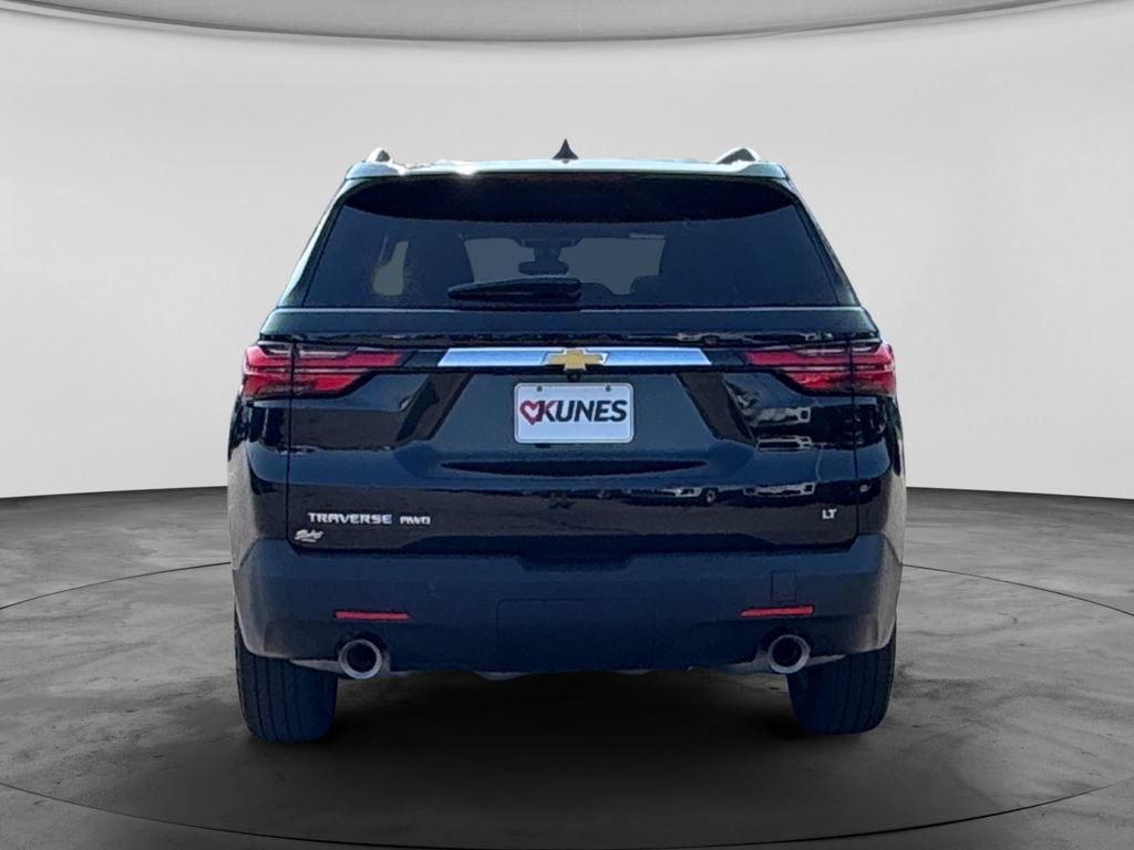 Used 2023 Chevrolet Traverse LT AWD/4WD image 9