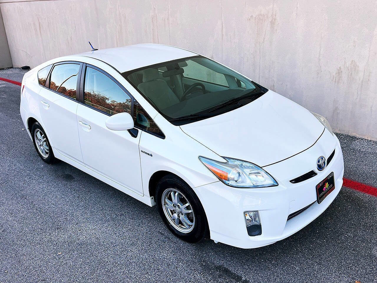 Used 2010 Toyota Prius Five image 5