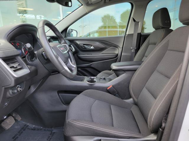 Used 2022 GMC Terrain SLE w/ LPO, Floor Liner Package FWD image 11