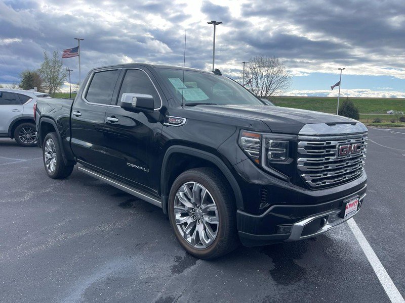 Used 2023 GMC Sierra 1500 Denali w/ Denali Reserve Package AWD/4WD image 2