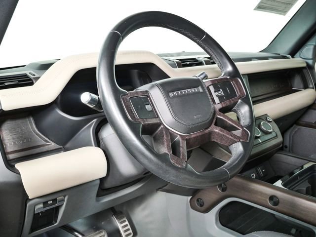 Used 2021 Land Rover Defender 110 X-Dynamic HSE AWD/4WD image 4