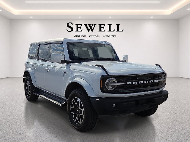 Used 2025 Ford Bronco Outer Banks AWD/4WD image 6