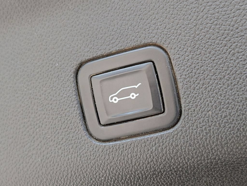 Used 2021 Chevrolet Tahoe LT AWD/4WD image 26