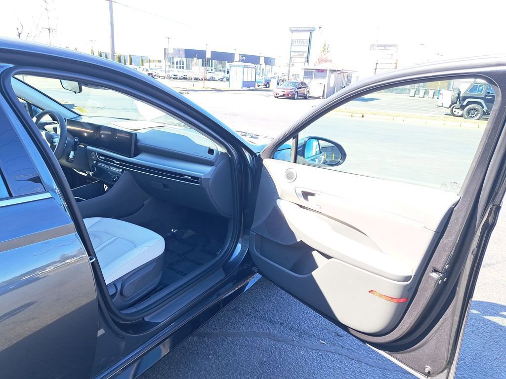 Used 2024 Hyundai Sonata SEL image 16