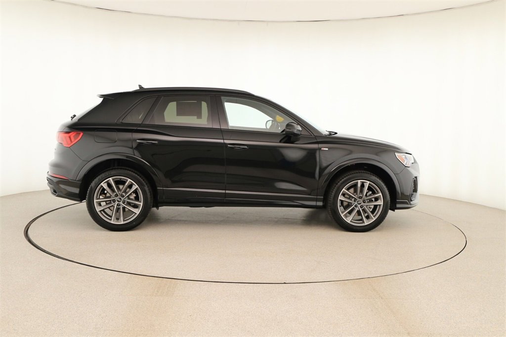 New 2025 Audi Q3 2.0T Premium image 8