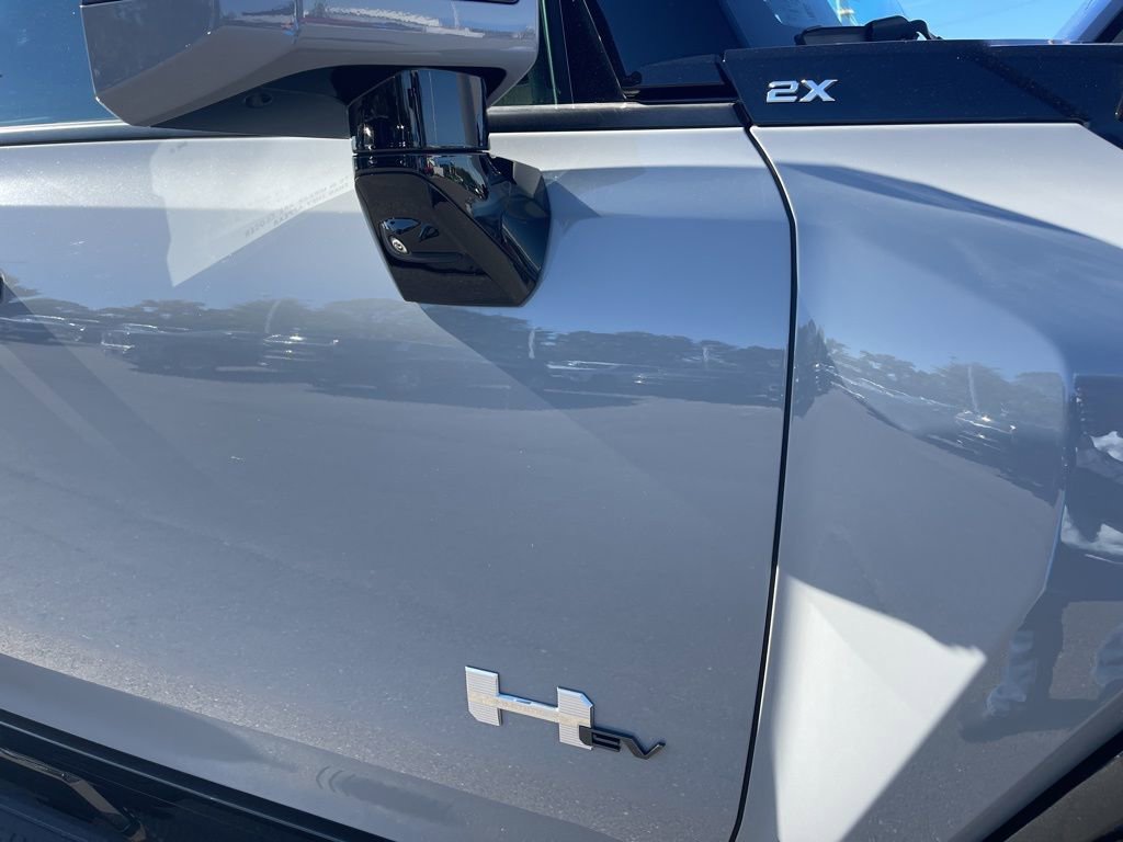 Used 2024 GMC Hummer EV 2X image 38