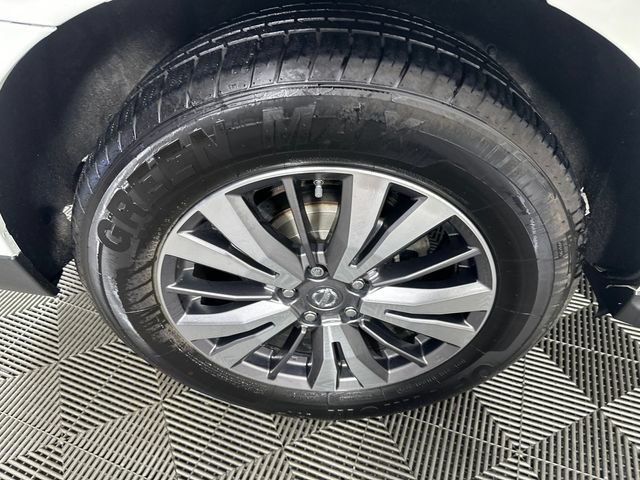 Used 2018 Nissan Pathfinder SV w/ SV Tech Package AWD/4WD image 9