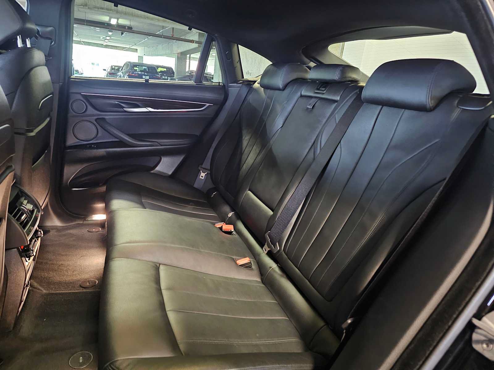Used 2015 BMW X6 xDrive50i AWD/4WD image 28