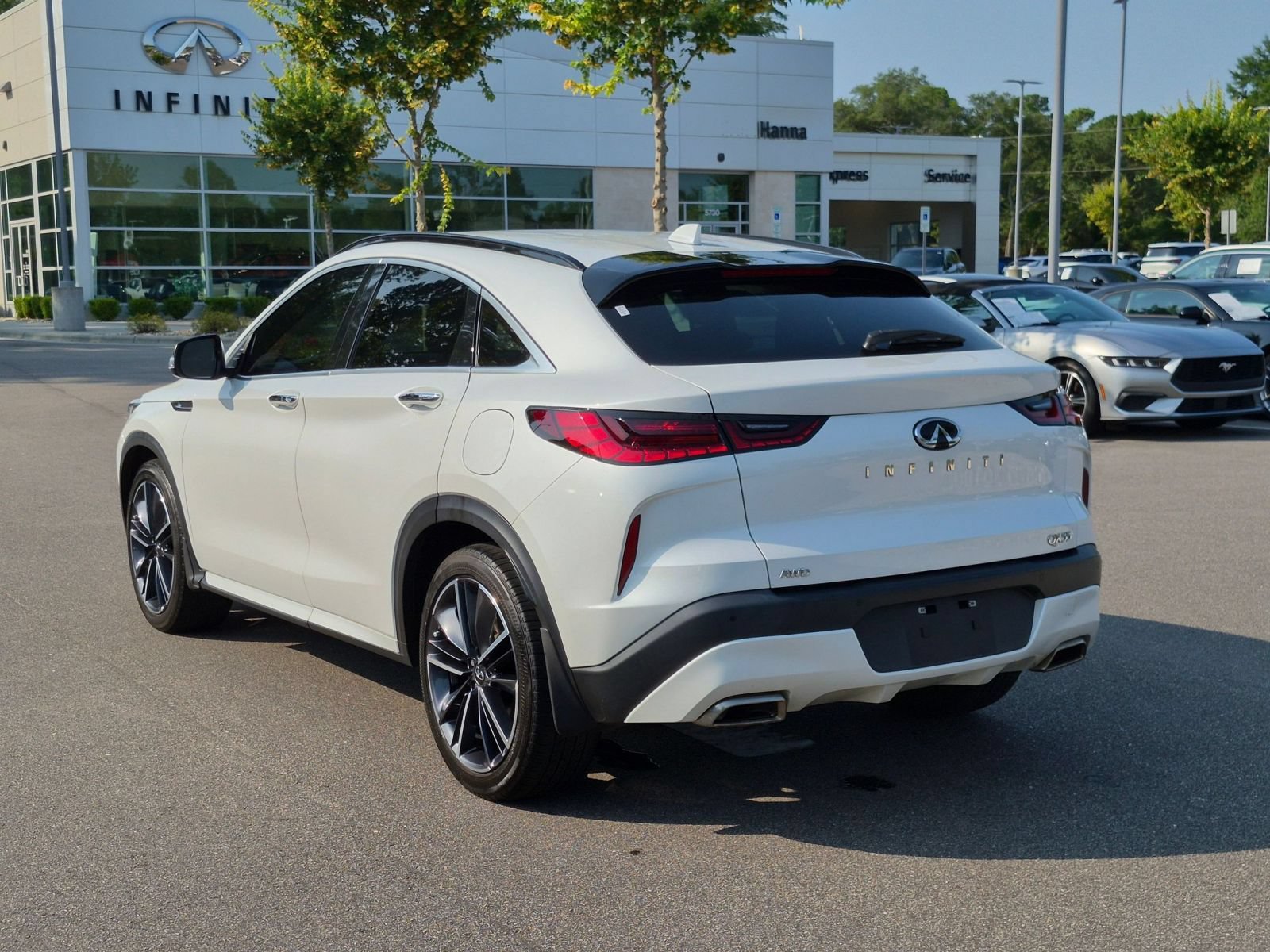 Used 2023 INFINITI QX55 Essential AWD/4WD image 5