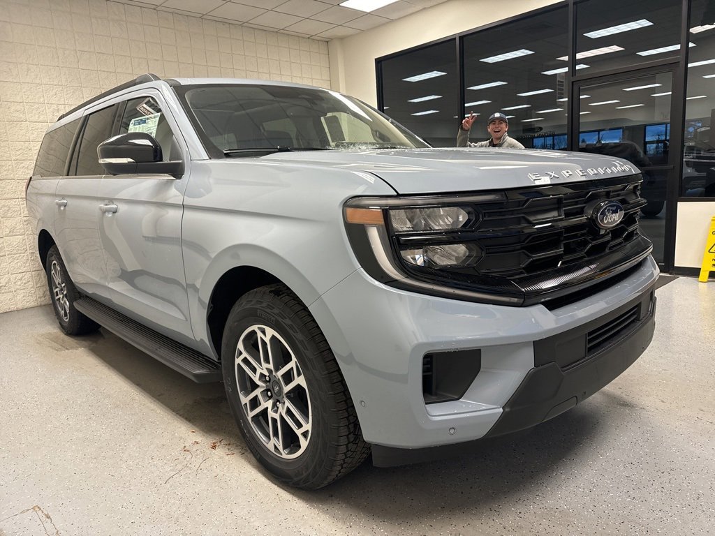 New 2025 Ford Expedition Max Active image 7