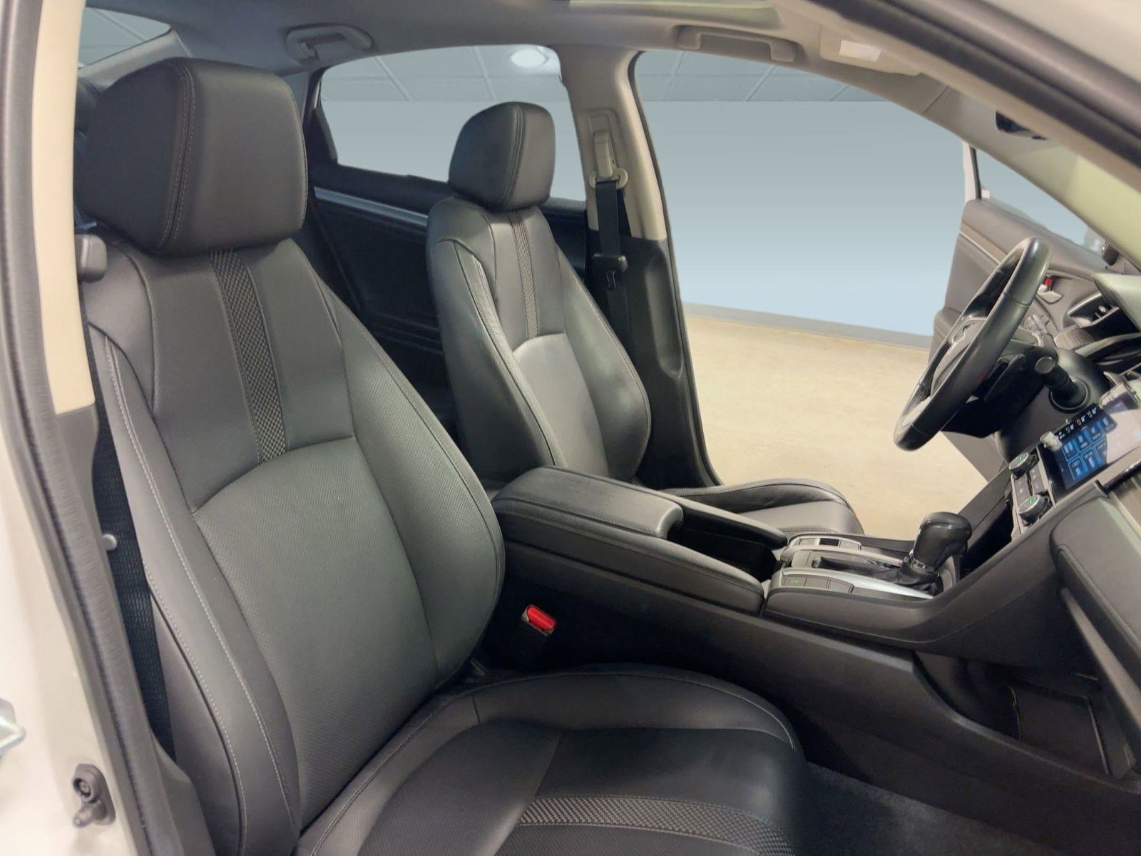Used 2021 Honda Civic Touring image 31