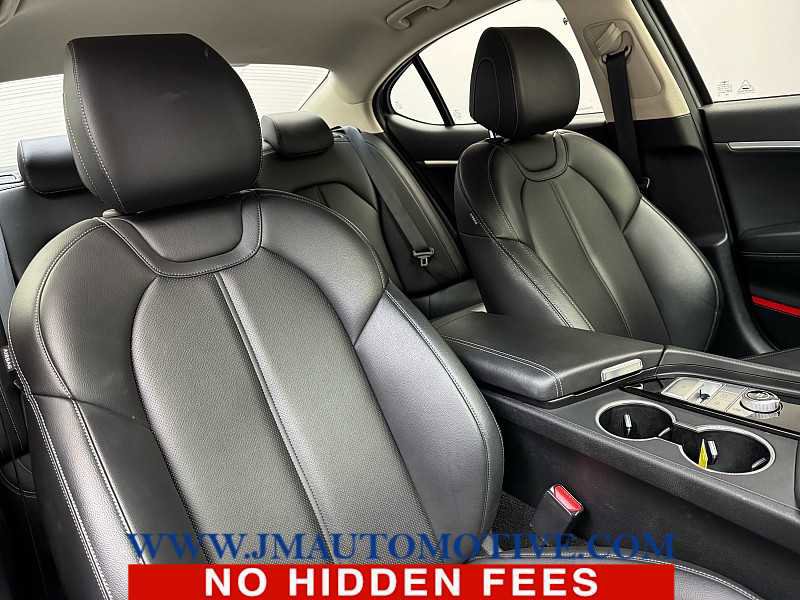 Used 2022 Genesis G70 2.0T image 20