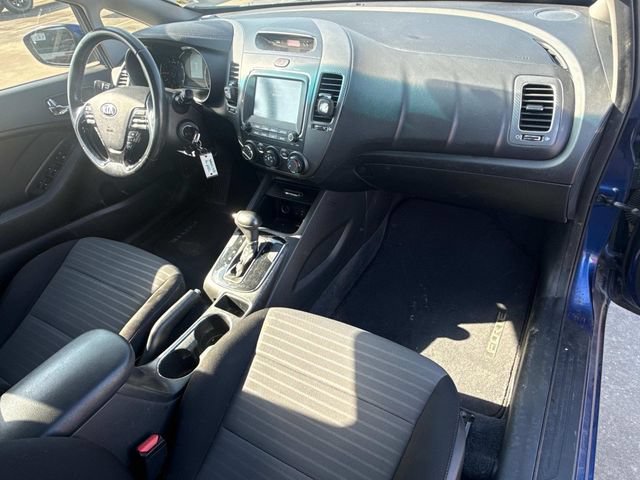 Used 2018 Kia Forte S FWD image 17