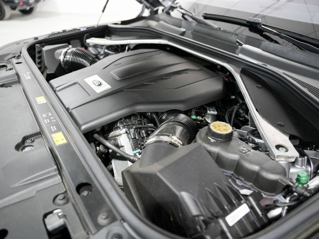 Used 2023 Land Rover Range Rover SE image 45