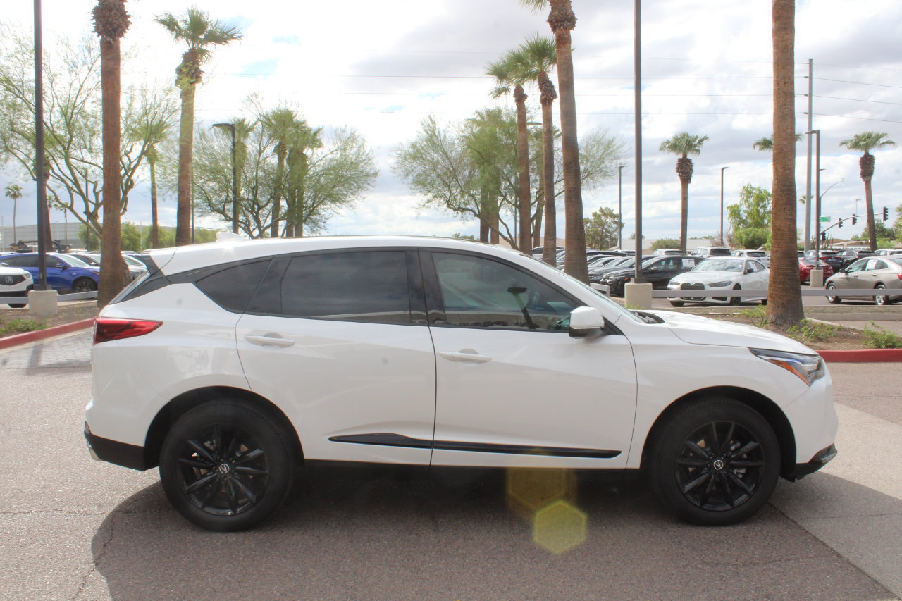 Used 2026 Acura RDX SH-AWD image 7