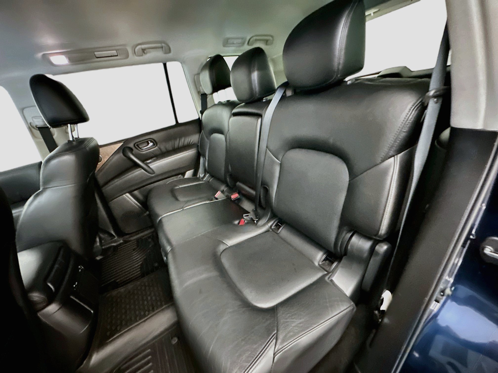 Used 2023 Nissan Armada SL AWD/4WD image 30