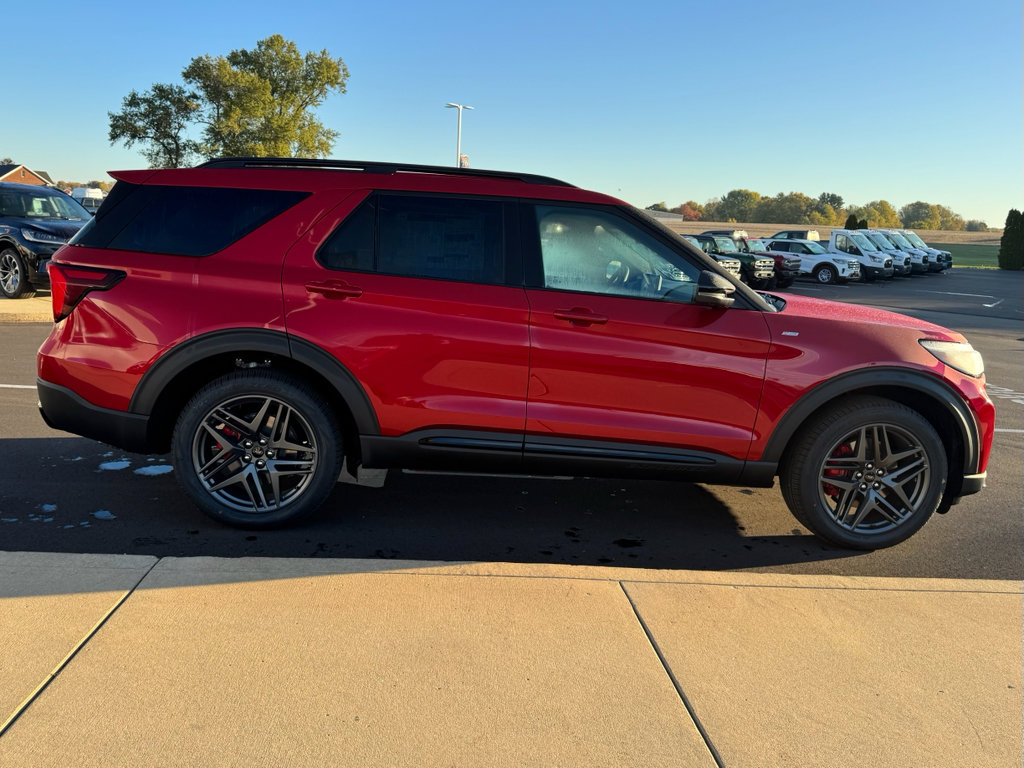 New 2026 Ford Explorer ST-Line image 12