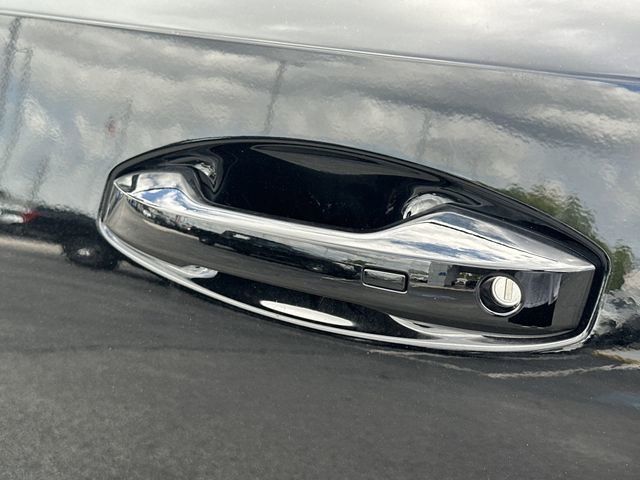 New 2025 Nissan Armada Platinum Reserve image 33