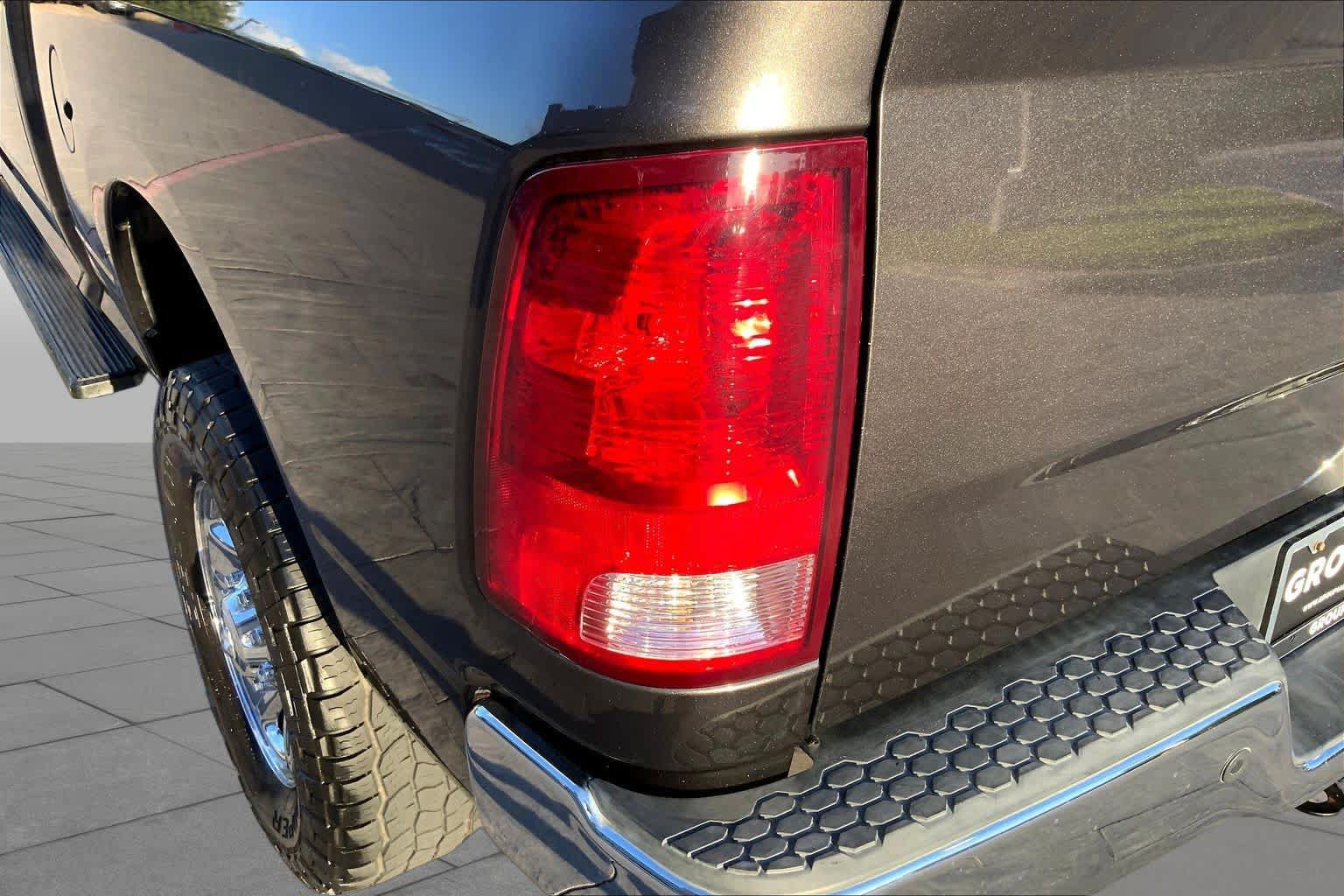 Used 2017 RAM 2500 Tradesman w/ Chrome Appearance Group AWD/4WD image 28
