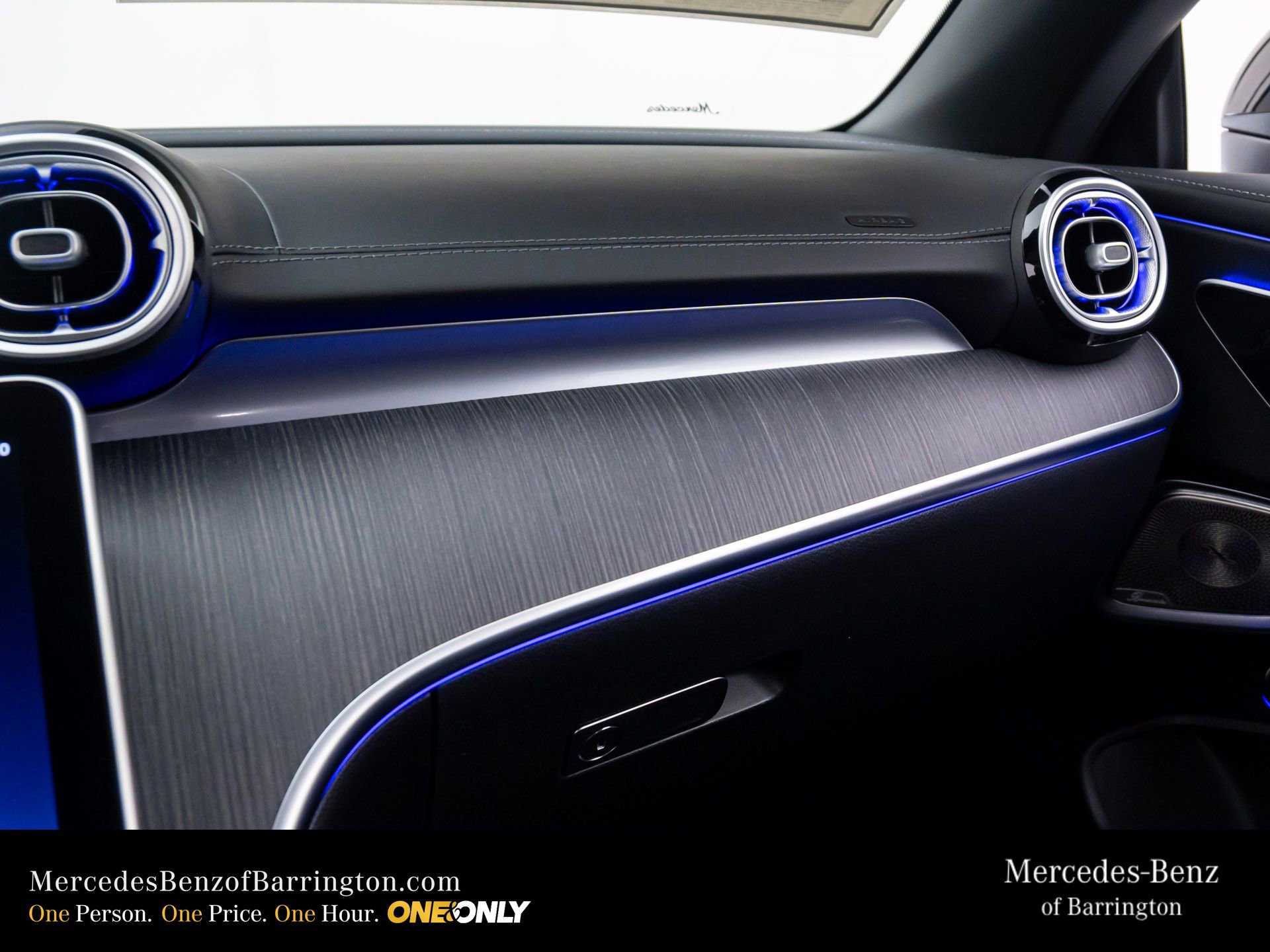 New 2026 Mercedes-Benz CLE 300 4MATIC Cabriolet image 31
