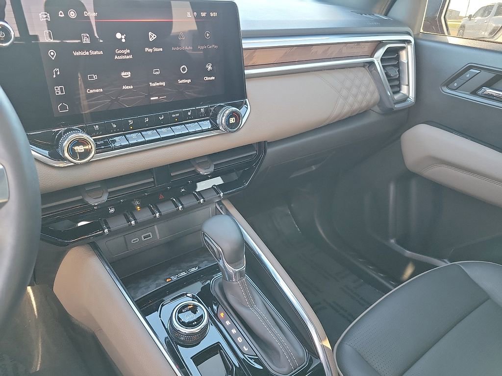 Used 2024 GMC Canyon Denali image 20