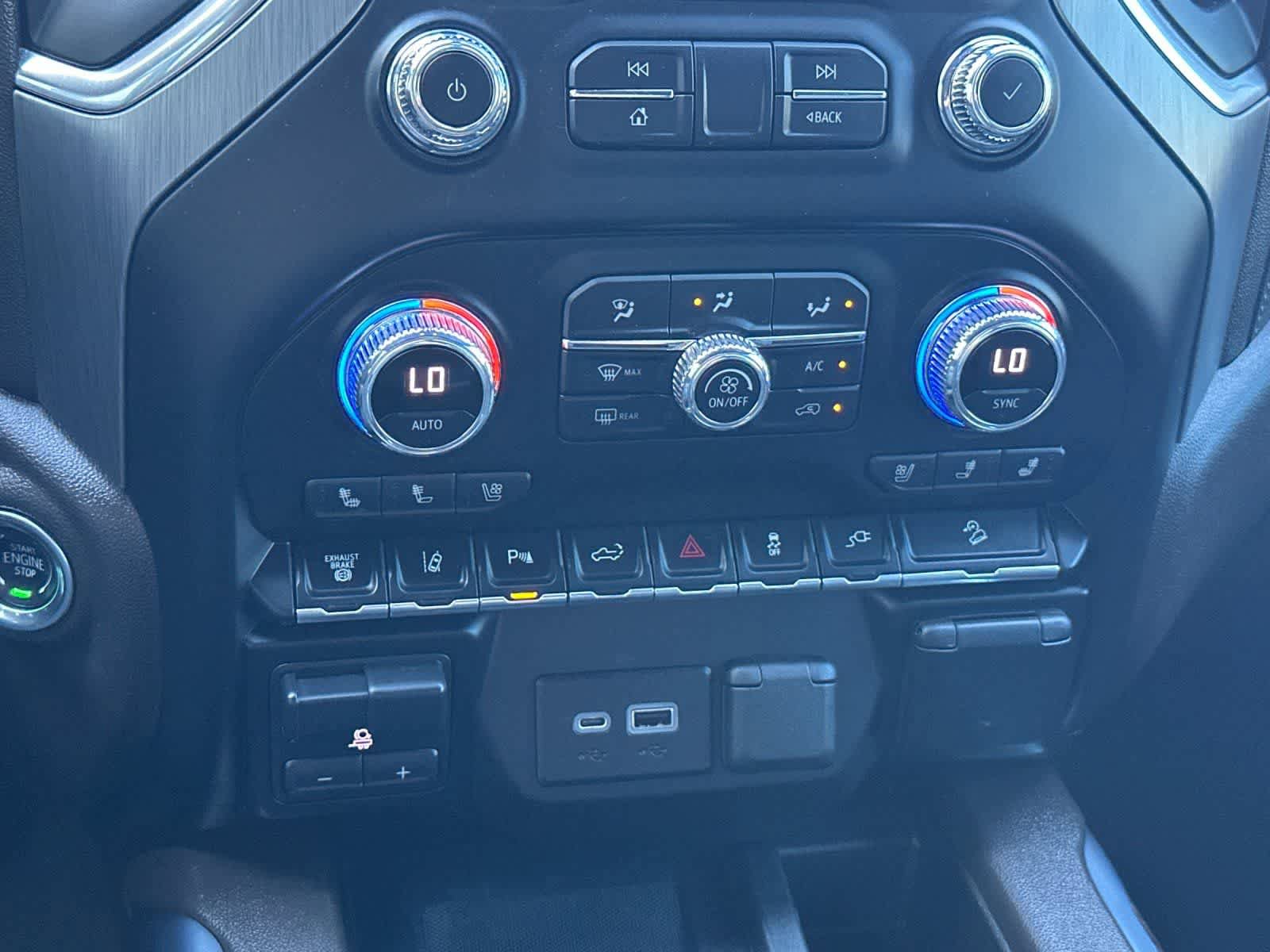 Used 2021 GMC Sierra 3500 Denali image 20