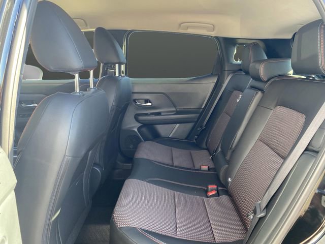 New 2026 Nissan Kicks SR w/ Cold Weather Package image 27