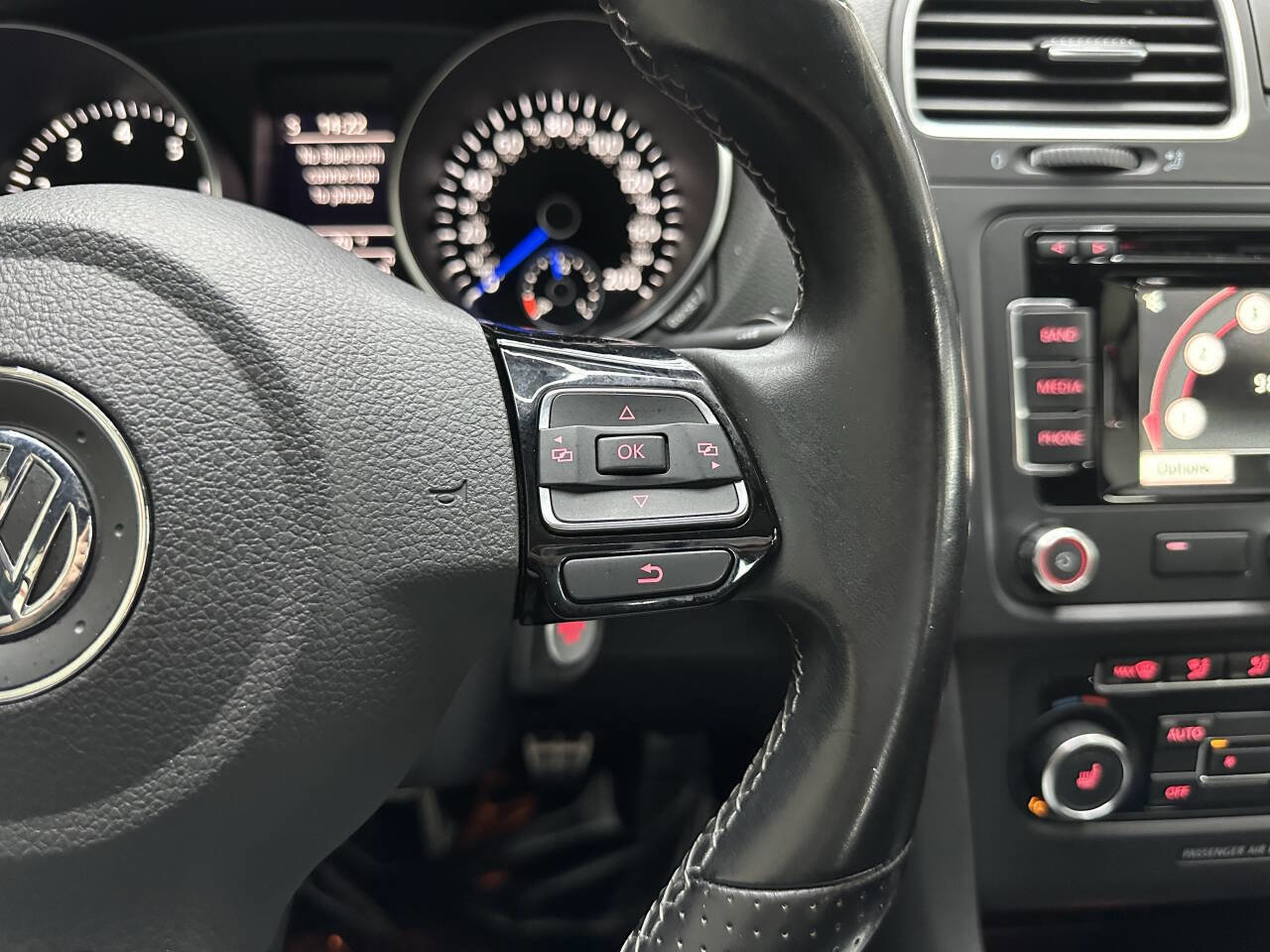 Used 2013 Volkswagen Golf R 4-Door image 22