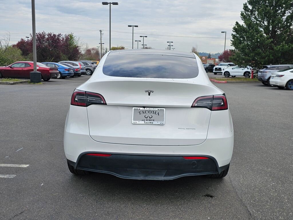 Used 2020 Tesla Model Y Long Range image 6