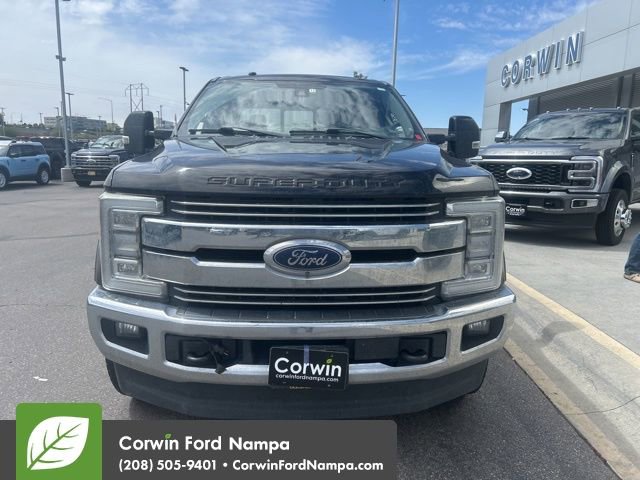 Used 2018 Ford F250 Lariat w/ Lariat Ultimate Package AWD/4WD image 2