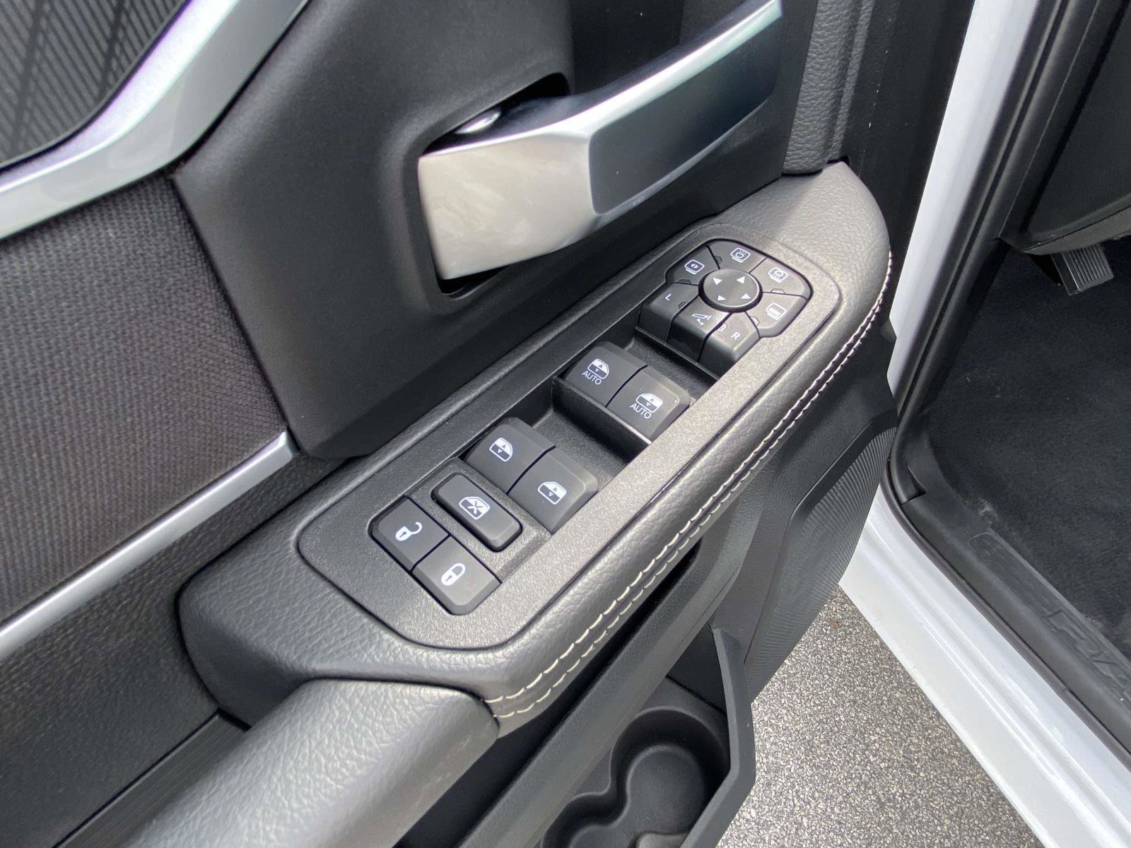 Used 2025 RAM 2500 Big Horn image 12