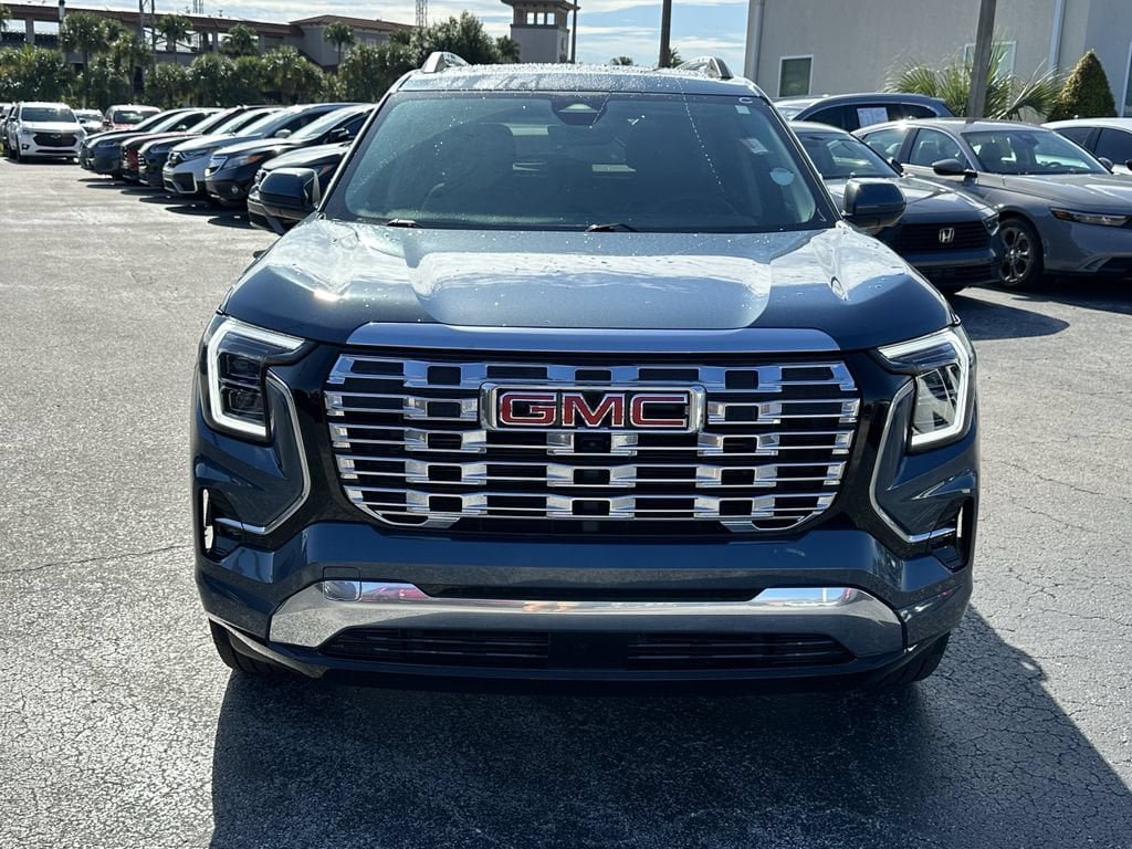 Used 2026 GMC Terrain Denali AWD/4WD image 3