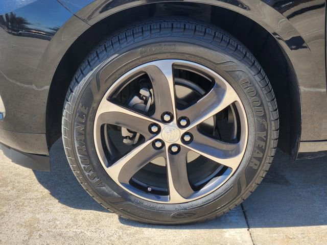 Used 2020 Buick Enclave Essence w/ Sport Touring Edition image 10