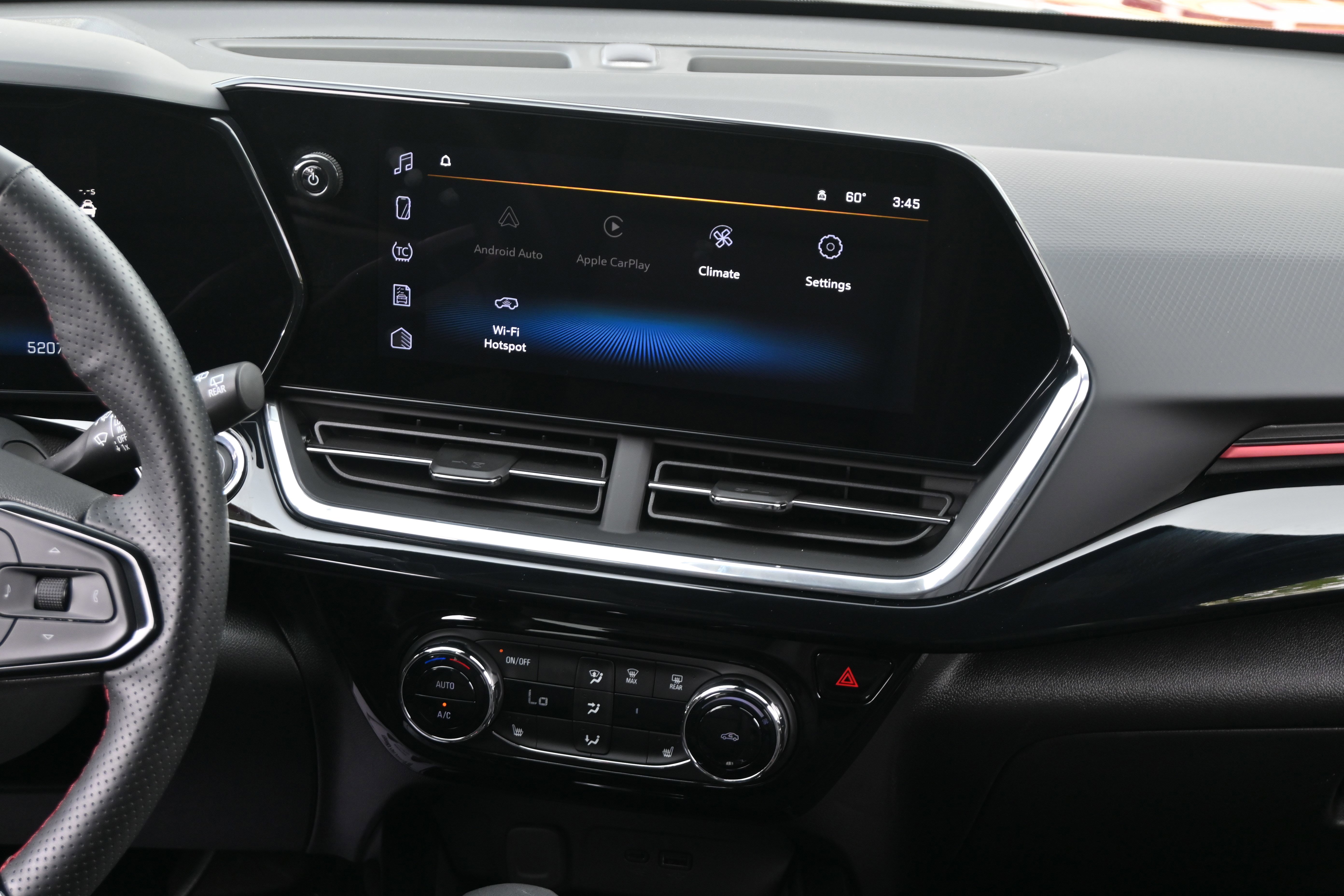 Used 2025 Chevrolet Trax RS w/ Sunroof Package image 5