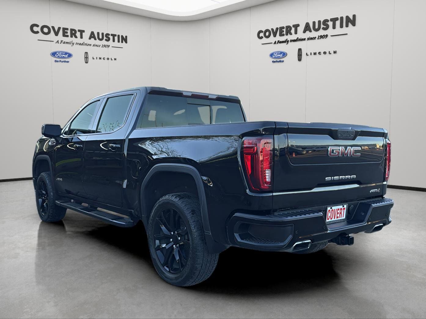 Used 2020 GMC Sierra 1500 AT4 w/ AT4 Premium Package image 3