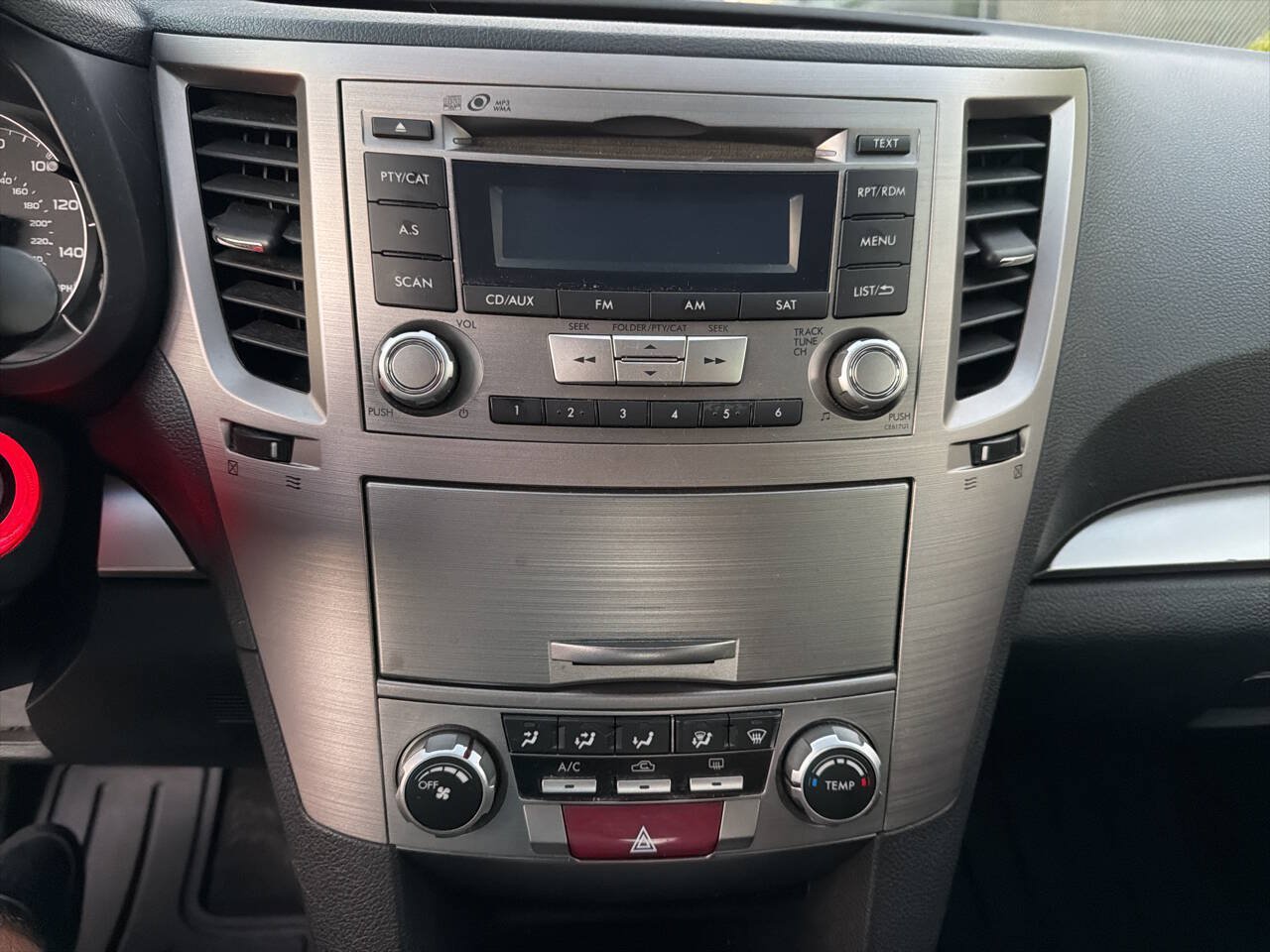 Used 2013 Subaru Legacy 2.5i Premium AWD/4WD image 12